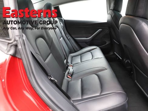 Used 2018 Tesla Model 3 Long Range AWD/4WD image 17