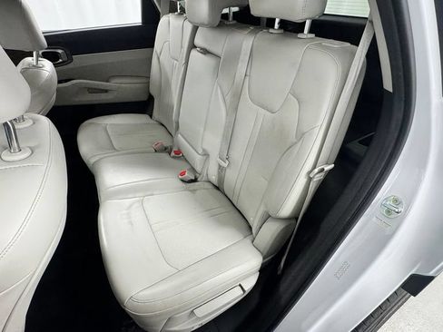 Used 2022 Kia Sorento S AWD/4WD image 12