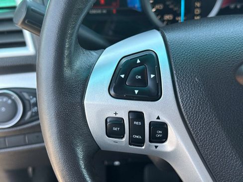 Used 2015 Ford Explorer XLT w/ Equipment Group 202A image 31