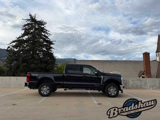 Used 2025 Ford F250 Lariat AWD/4WD image 3