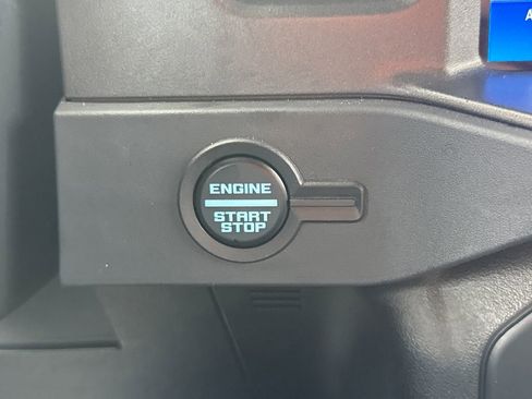 Used 2025 Ford Bronco Big Bend image 42