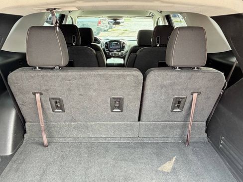 Used 2018 Chevrolet Traverse LT FWD image 10