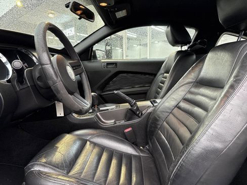 Used 2011 Ford Mustang GT RWD image 26