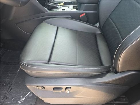 Used 2023 Volkswagen Atlas SE FWD image 15