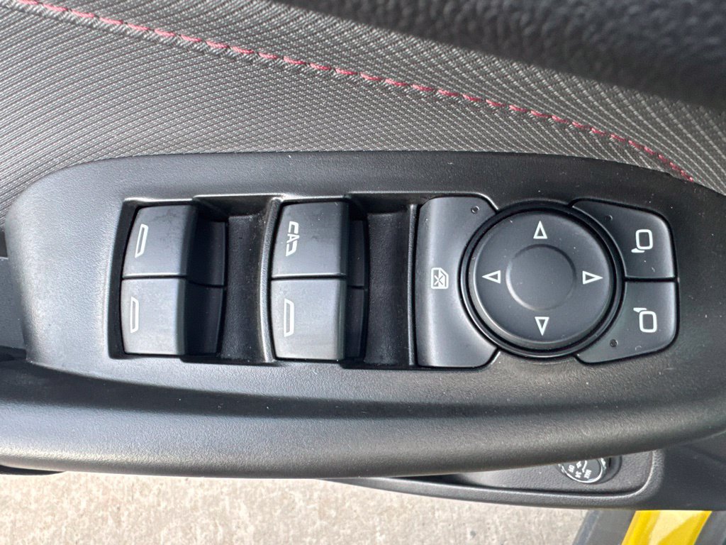 Used 2023 Chevrolet TrailBlazer RS w/ Sun and Liftgate Package AWD/4WD image 19