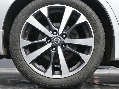 Used 2016 Nissan Altima 2.5 SR image 9