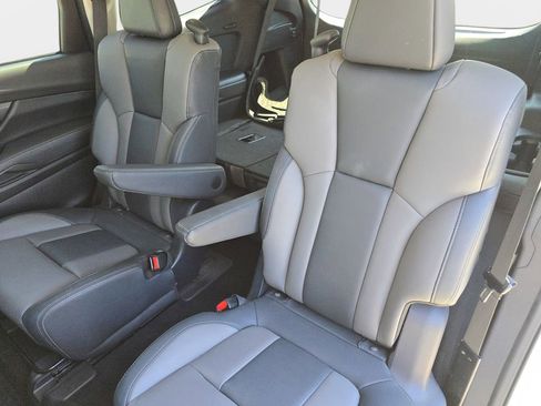 Used 2022 Subaru Ascent Onyx Edition AWD/4WD image 18