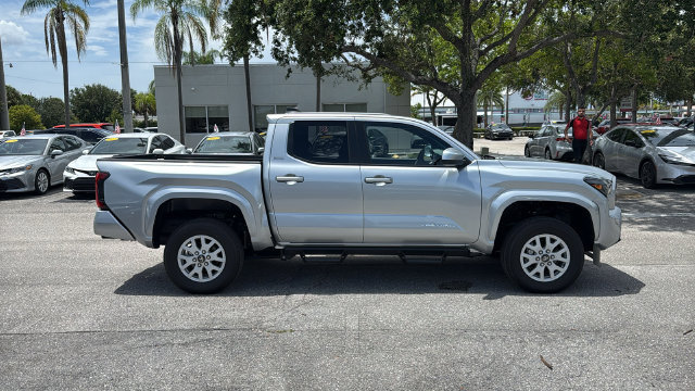 Used 2026 Toyota Tacoma SR5 RWD image 9