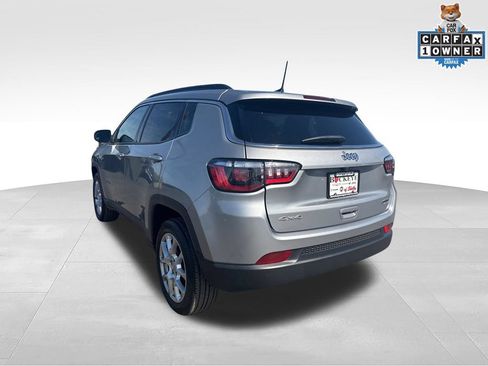 Used 2022 Jeep Compass Latitude AWD/4WD image 5