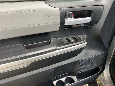 Used 2017 Toyota Tundra Limited image 8