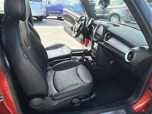 Used 2013 MINI Cooper Clubman FWD image 23