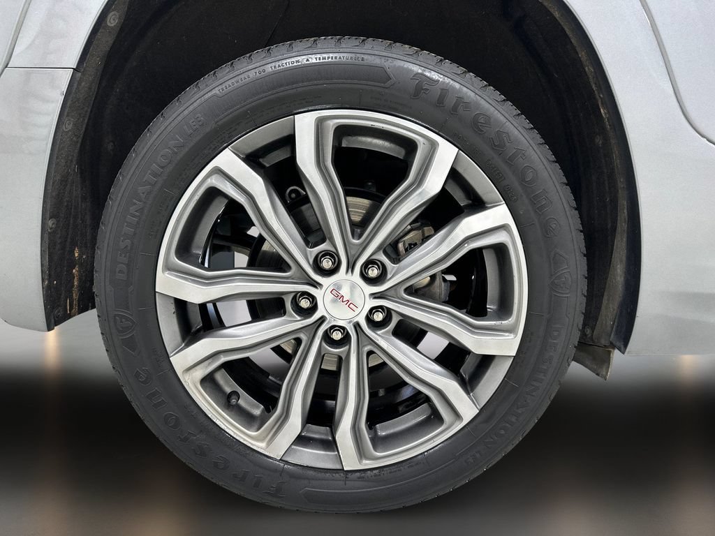 Used 2020 GMC Terrain Denali w/ Denali Premium Package FWD image 10