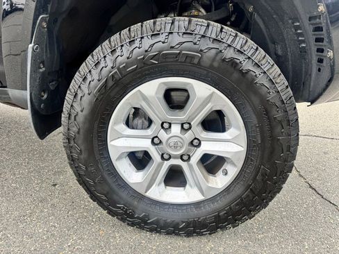 Used 2017 Toyota 4Runner SR5 Premium AWD/4WD image 26