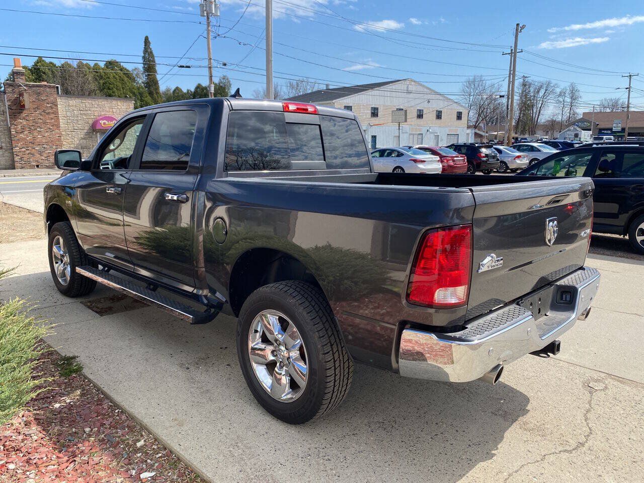 Used 2017 RAM 1500 Big Horn AWD/4WD image 3