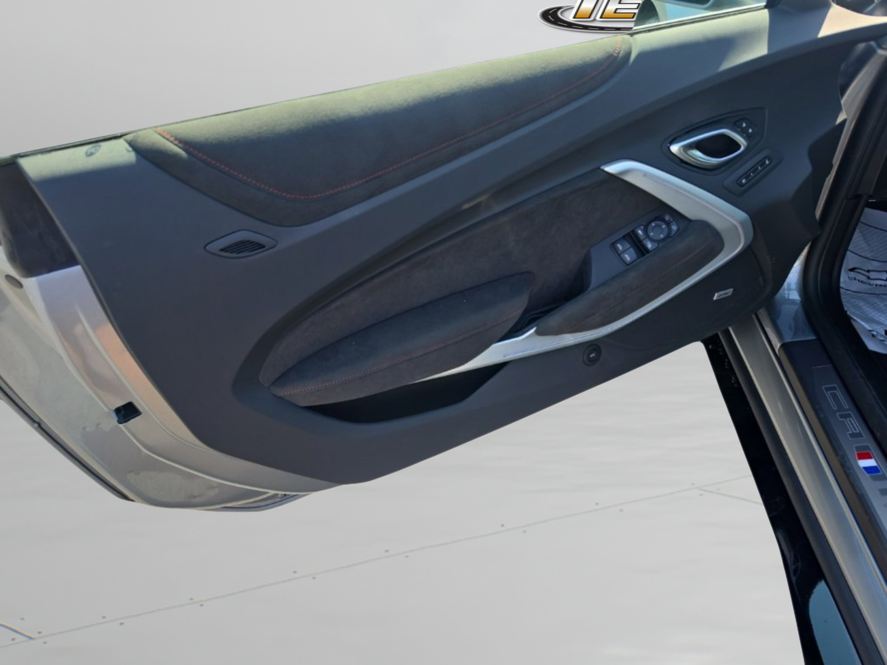 Used 2023 Chevrolet Camaro ZL1 RWD image 17