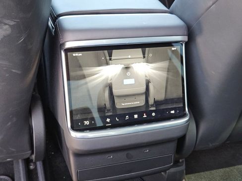 Used 2024 Tesla Model X AWD/4WD image 19