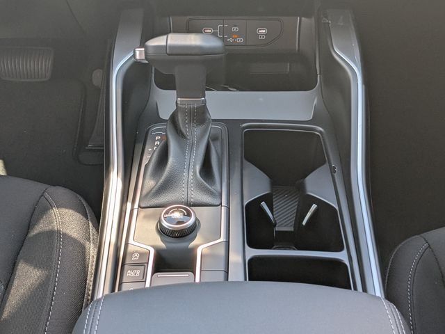 New 2026 Kia Sorento LX FWD image 17