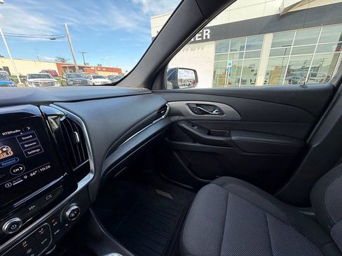Used 2023 Chevrolet Traverse LT w/ LPO, Floor Liner Package AWD/4WD image 45