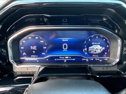 Used 2024 Chevrolet Silverado 1500 LT w/ Convenience Package II image 25