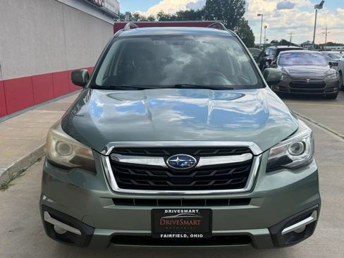 Used 2017 Subaru Forester 2.5i Touring AWD/4WD image 6