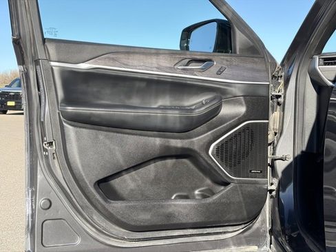 Used 2024 Jeep Grand Cherokee Limited 4xe image 20