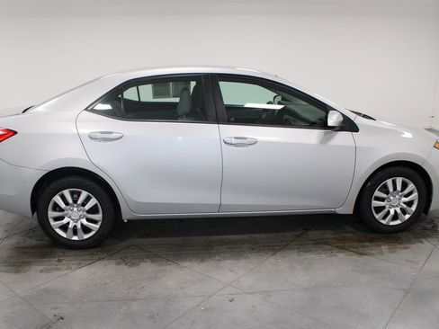 Used 2016 Toyota Corolla LE image 11