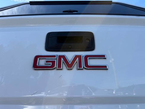 Used 2016 GMC Sierra 1500 2WD Double Cab w/ Sierra Convenience Package image 6