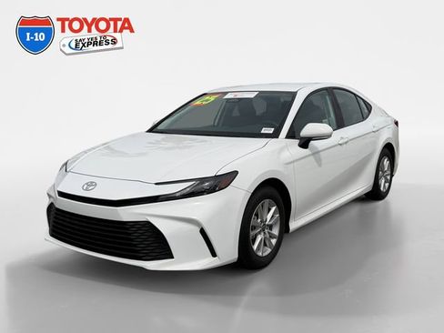 Certified 2025 Toyota Camry LE FWD image 1