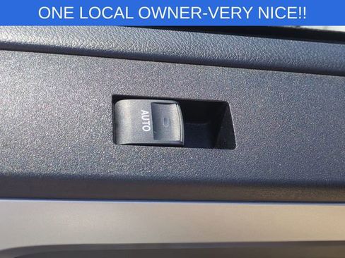 Used 2023 Toyota 4Runner SR5 Premium w/ Moonroof Package RWD image 31