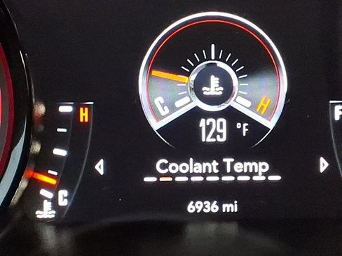 Used 2023 Dodge Challenger R/T w/ Blacktop Package image 34