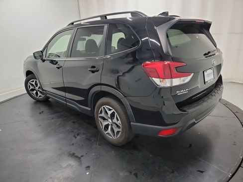Used 2019 Subaru Forester Premium image 6