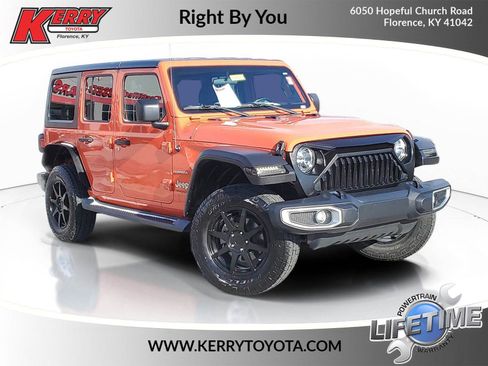Used 2020 Jeep Wrangler Unlimited Sahara image 1