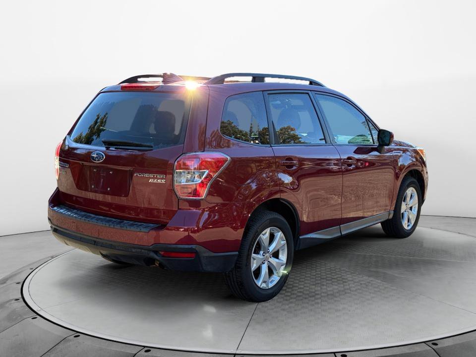 Used 2016 Subaru Forester 2.5i Premium AWD/4WD image 7