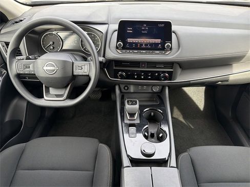 Certified 2025 Nissan Rogue S image 4