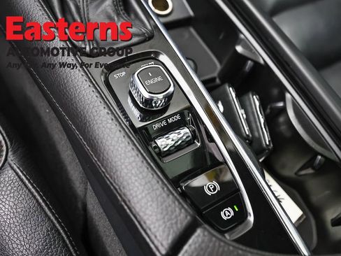 Used 2016 Volvo XC90 T6 Momentum w/ Momentum Plus Package AWD/4WD image 20