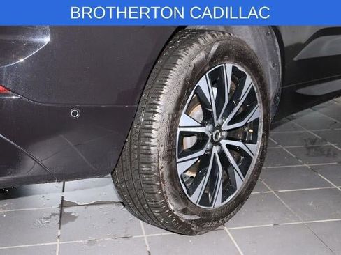 Used 2025 Volvo XC60 B5 Plus AWD/4WD image 14