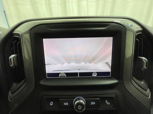 Used 2022 Chevrolet Silverado 1500 Custom AWD/4WD image 22