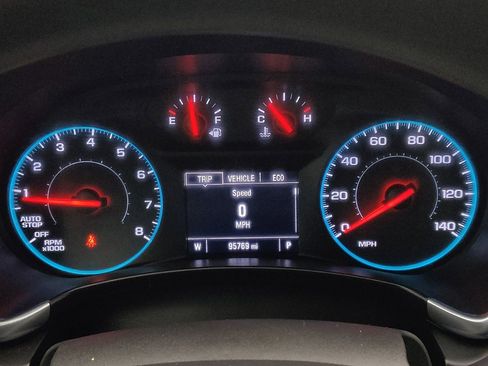 Used 2018 Chevrolet Equinox LS FWD image 23