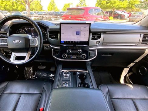 Used 2024 Ford Expedition Max XLT AWD/4WD image 15