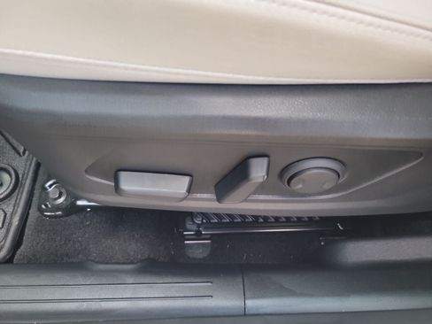 Used 2025 Hyundai Tucson Limited AWD/4WD image 12