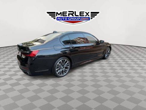Used 2020 BMW 750i xDrive w/ Executive Package AWD/4WD image 8