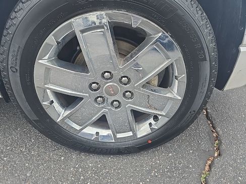 Used 2016 GMC Acadia Denali image 40