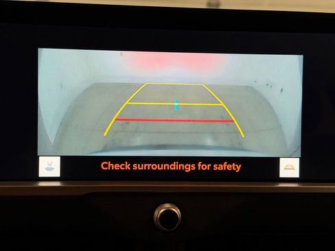 Used 2025 Toyota Crown Signia image 36