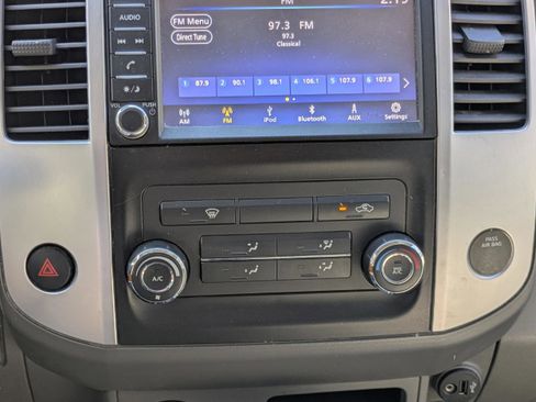 Used 2019 Nissan Frontier SV image 27