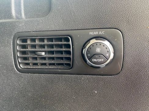 Used 2019 Kia Sorento FWD V6 w/ LX V6 Convenience Package image 9