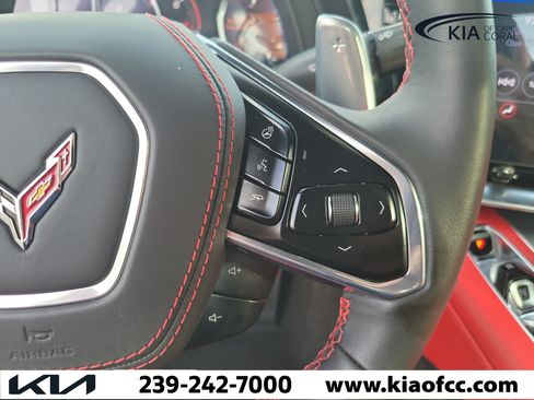 Used 2022 Chevrolet Corvette Stingray Premium Conv w/ Z51 Performance Package RWD image 22