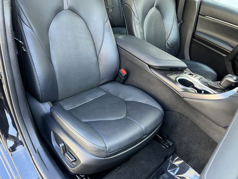 Used 2023 Toyota Camry XLE w/ Cold Weather Package image 23