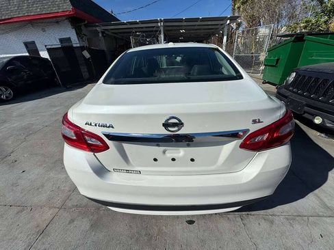 Used 2017 Nissan Altima 2.5 SL FWD image 11