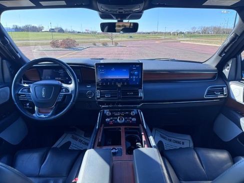Used 2024 Lincoln Navigator L Reserve image 14