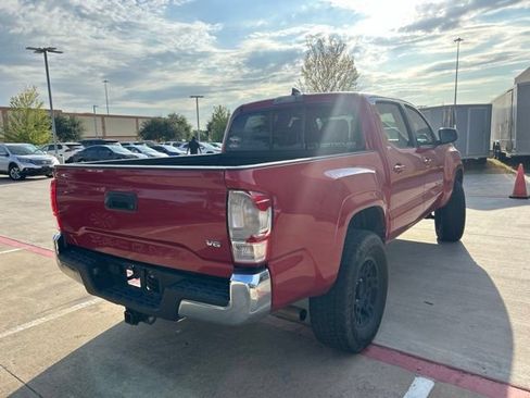 Used 2016 Toyota Tacoma SR5 w/ Towing Package RWD image 4